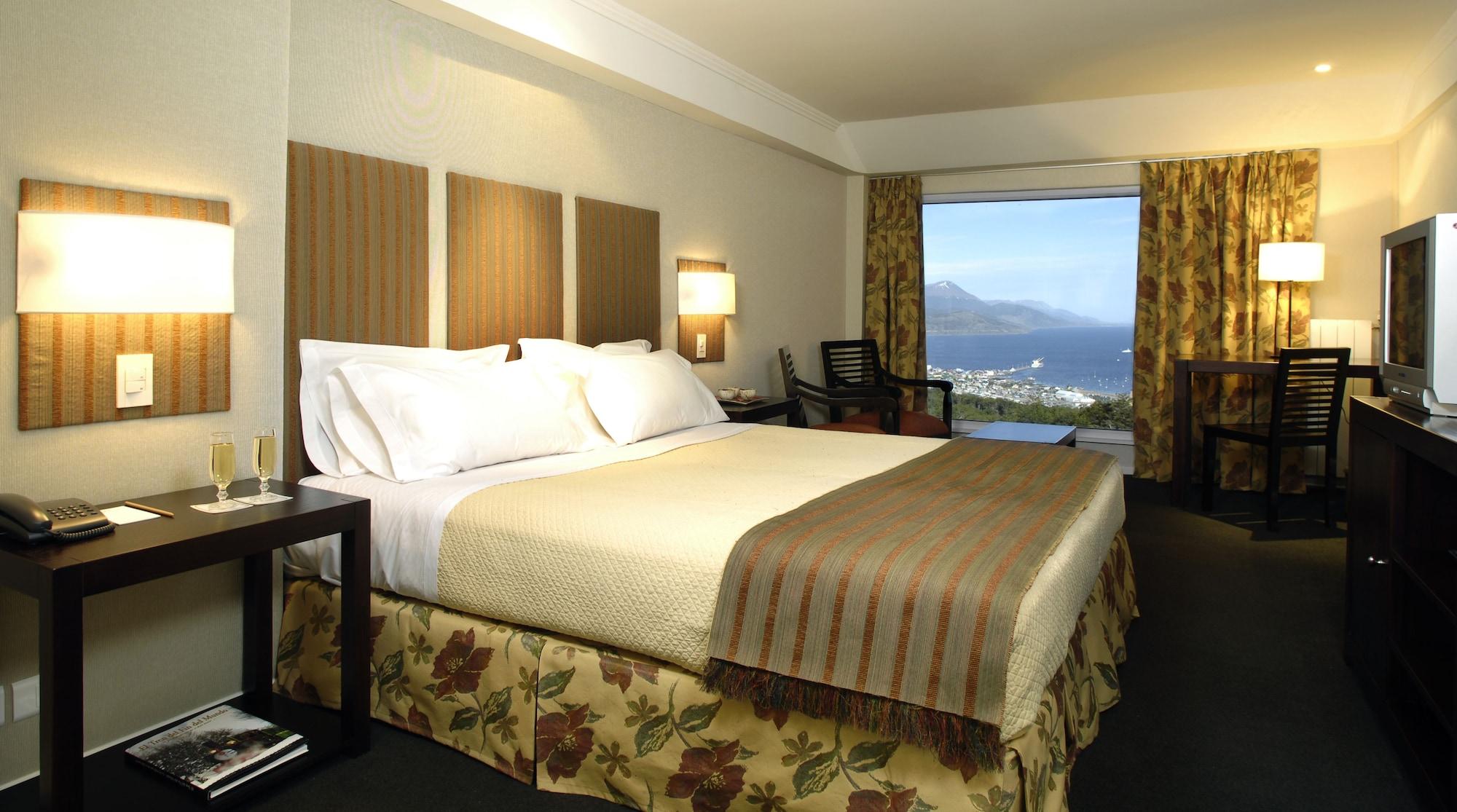 Los Acebos Ushuaia Hotel ภายนอก รูปภาพ