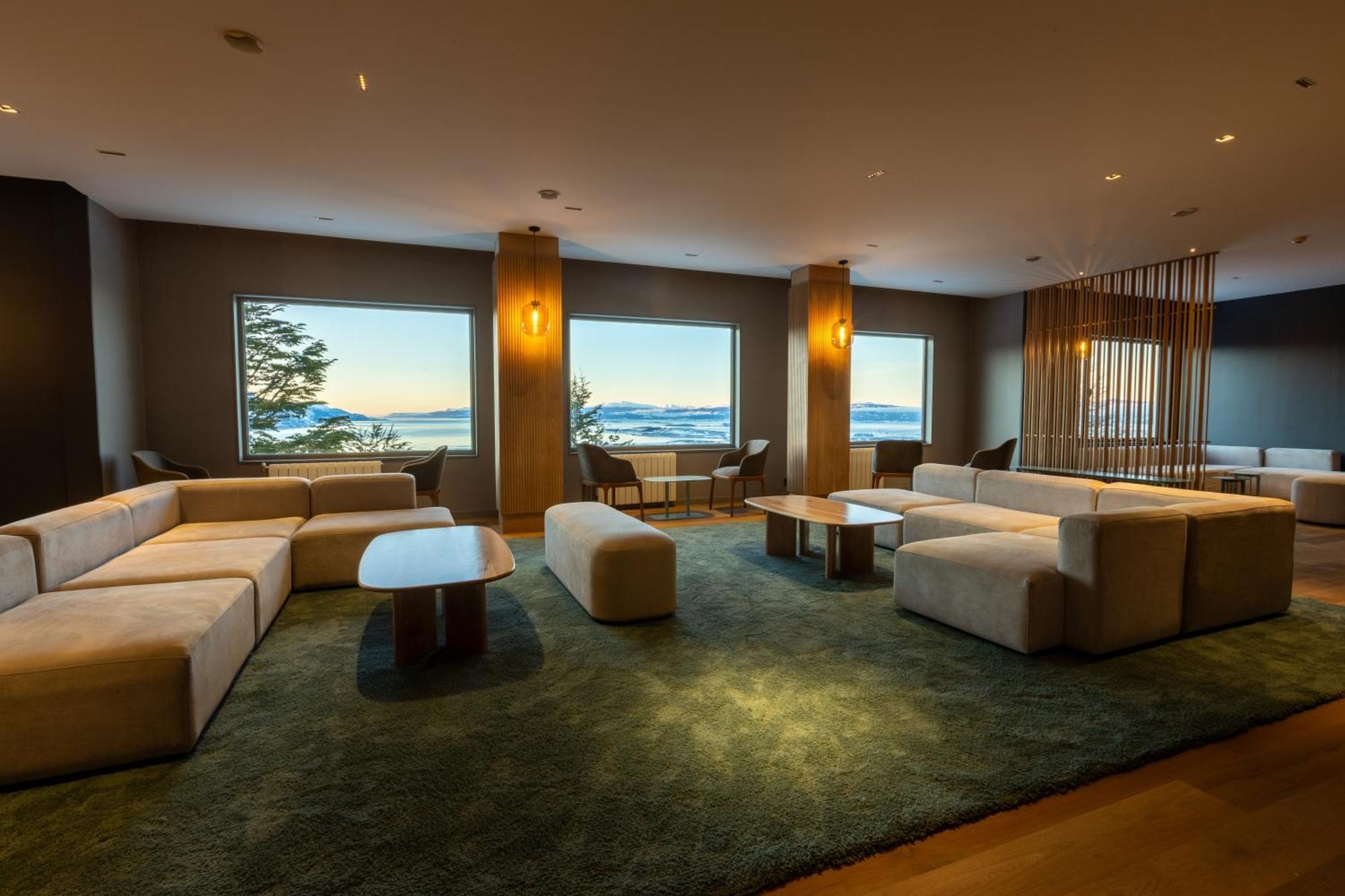 Los Acebos Ushuaia Hotel ภายนอก รูปภาพ