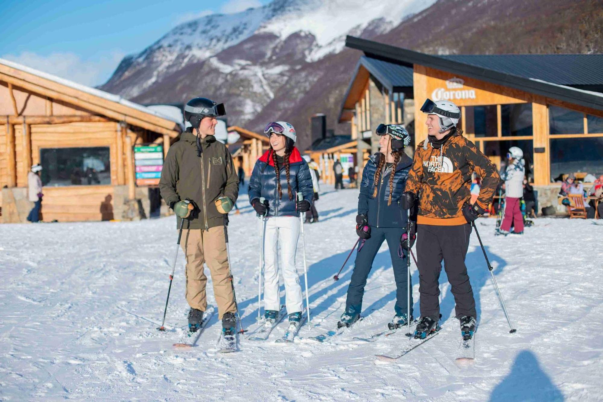 Los Acebos Ushuaia Hotel ภายนอก รูปภาพ