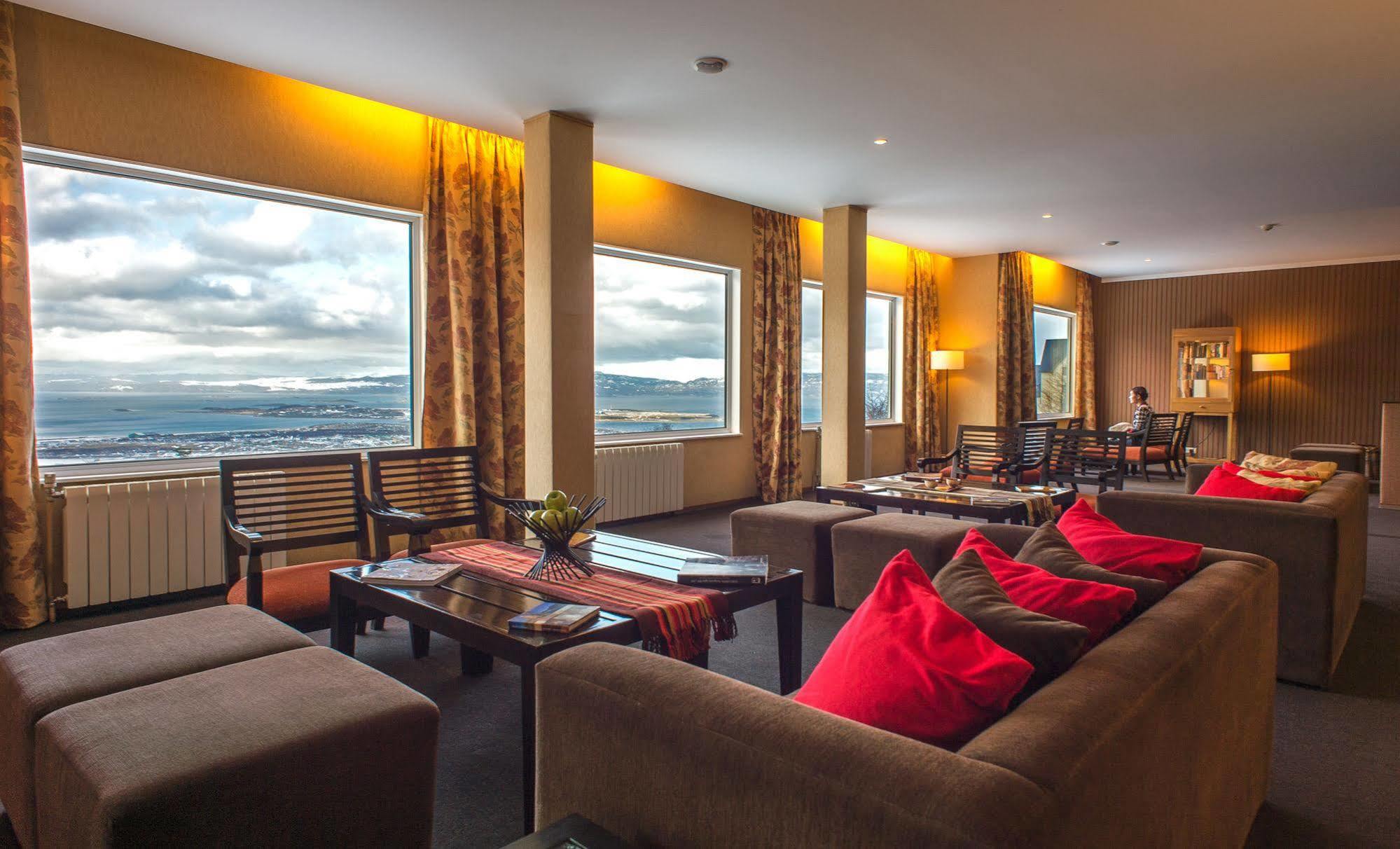 Los Acebos Ushuaia Hotel ภายนอก รูปภาพ